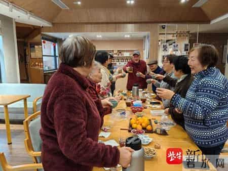 理发、喝茶、助餐……这家综合为老服务中心成老年居民幸福聚集地