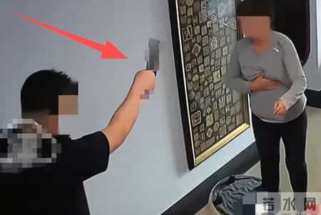 寒心！女子产后遭丈夫殴打，丈夫拒不离婚。