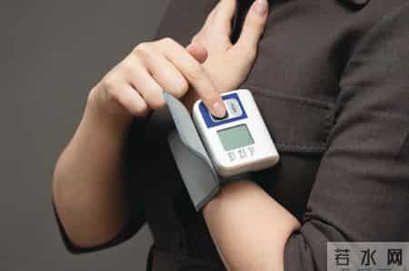 研究发现：每天走路达到这个量，体重会下降，心脏更健康！