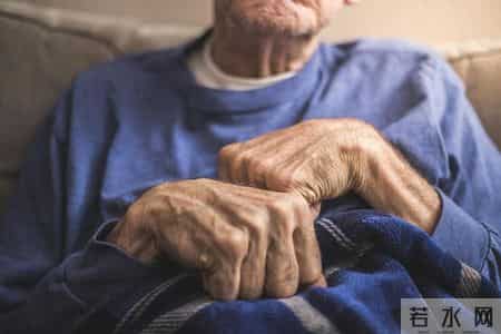 研究发现：阿尔兹海默症早期不是记性差，而是身上6表现，需注意