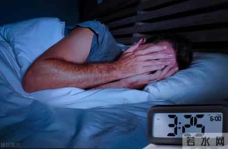 学医后才知道，高血压最危险的信号，不是头晕眼花，而是这4症状