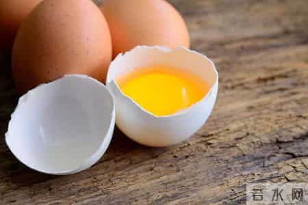 高血脂一口蛋黄不能吃？医生反复提醒：等身体出问题，后悔也晚了