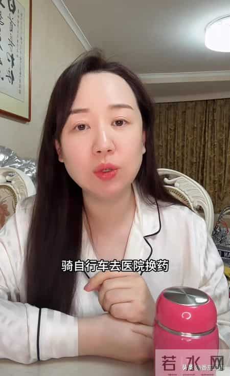 关凌13岁儿子长痘，妈妈随手一挑惹大祸，最后竟要动刀缝针