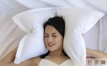 睡觉7小时错了？医生提醒：过了60岁，睡眠要做到这4个细节