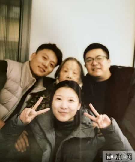 家族遗传基因太可怕了，我大姑的长寿是要忍受白发人送黑发人之痛