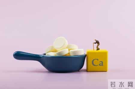 吃虾皮不能补钙？医生：真正补钙的4种食物，多数人却不爱吃！
