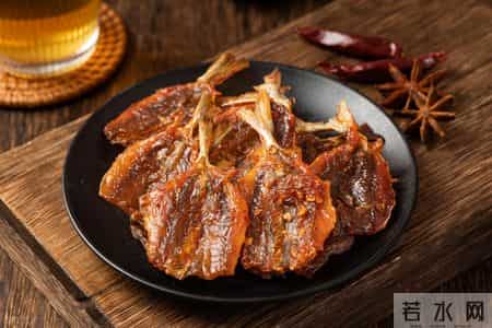 医生坦言：一旦确诊颈动脉斑块，6种食物必须少吃，避免斑块增大