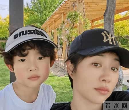 她是上海人民的骄傲，嫁大12岁恩师为妻，如今丈夫已是北影院长