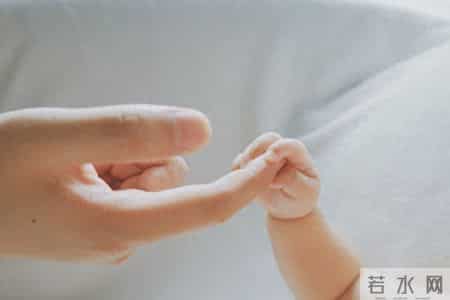 每月300元补贴，对一位新手妈妈意味着什么？