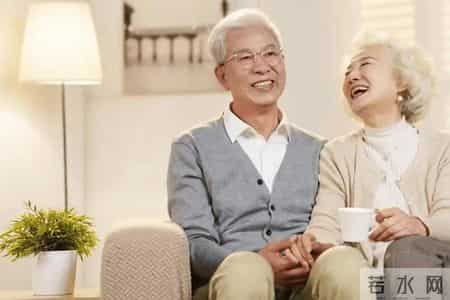 医生告诫：最能减缓血管堵塞的行为，不是散步！而是频繁做这3事