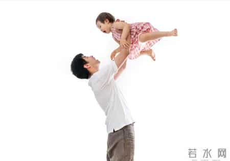 跟踪17000个家庭发现：这个人带娃，娃聪明，智商更高，并非妈妈