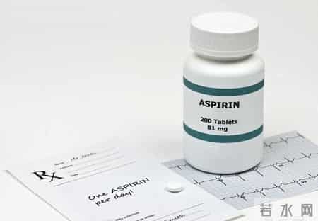 严重可致命！警告：服用抗凝药最怕犯这3个错误，早了解预防