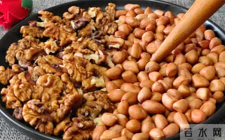 吃饭8分饱被推翻了？医生调查：过了56岁，吃饭尽量要做到这5点