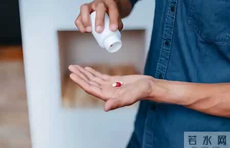 45岁男子甲状腺癌手术顺利，1年后入院，医生：忽略了这3点