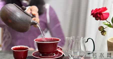 茶叶再次被关注！医生发现：高血脂人常喝茶，或出现这些变化