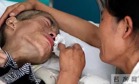 医生忠告：跟癌症患者一起吃饭，一定要注意6件事，千万别忽视！