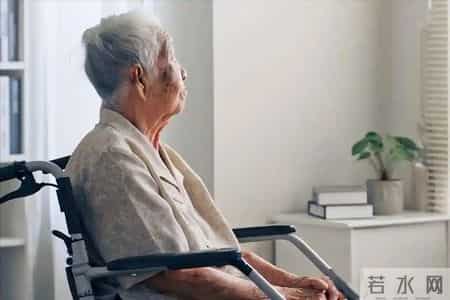 医生调查发现：癌症患者过了75岁，基本都有这4现状，坦然接受