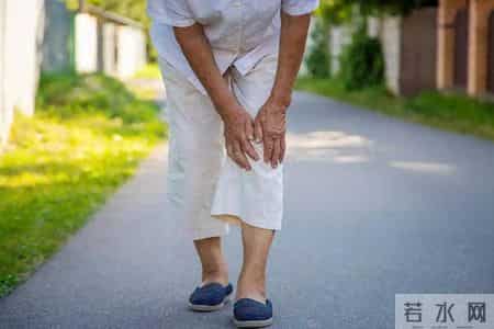 冬季要“养骨”，少吃白菜萝卜，多吃这4样，腿脚有劲精力旺