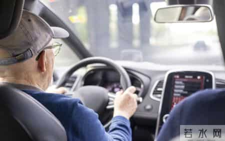 2.6万“玛莎拉蒂”疯抢，农村老头乐热销，背后藏致命漏洞