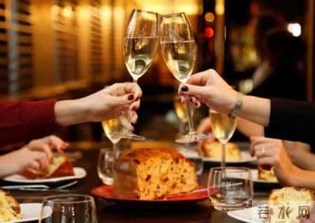 高血压患者，在什么情况下一定不要喝酒？医生告诉你大实话！