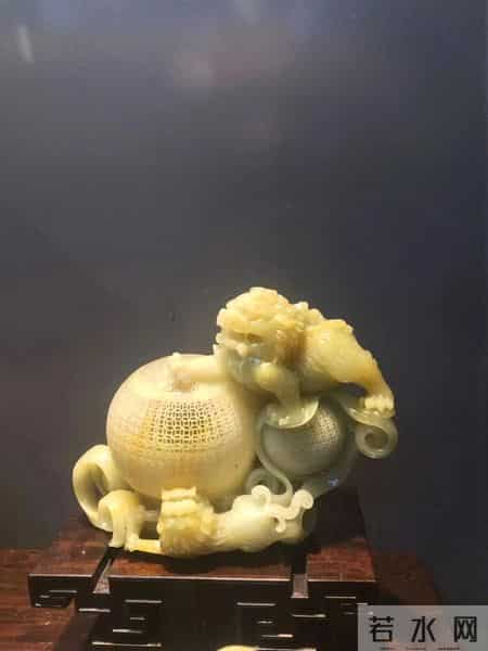 一箱方便面，一袋洗衣粉，免费的，要不？