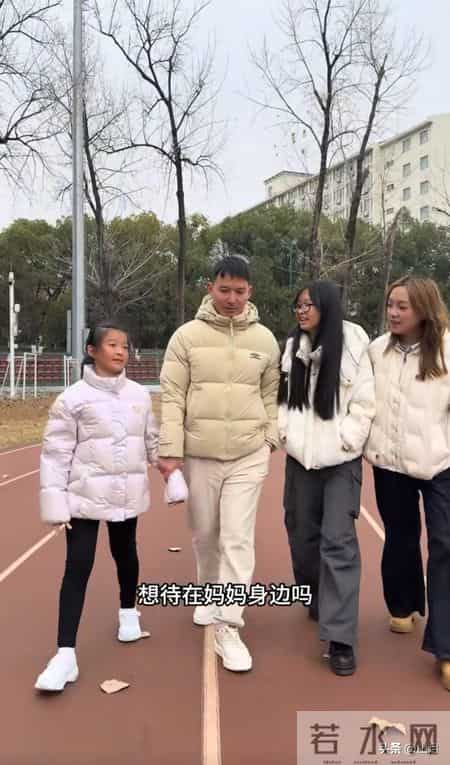 谢浩男妹妹提及未来规划，小妹只想待在妈妈身边，三人送爱心早餐