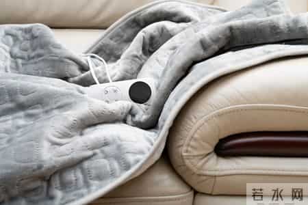 天气大幅降寒，医生呼吁：停止使用电热毯，否则会诱发疾病？