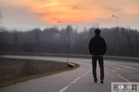 人在单位：三分装，七分藏，这才是最高级的生存智慧