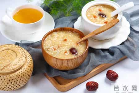 胃病与鸡蛋有关？医生：胃不好的老年人，吃鸡蛋千万避免5食物