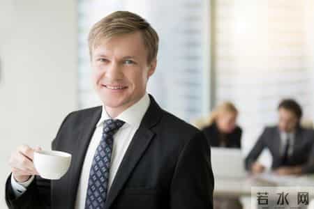 清华夫妻失业惊醒多少人？35岁危机真相，中产本就是伪命题