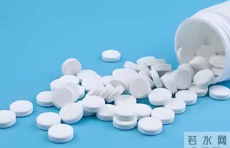 血脂达标不用吃阿托伐他汀？专家研究：高危人吃了有助于防心梗