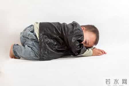 为什么孩子哭着哭着就睡着了