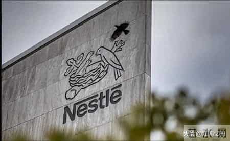 知名奶粉爆雷，含致病菌隐患威胁孩子健康，很多家庭仍在使用