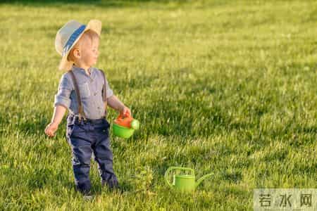 孩子最幸福的10个瞬间，往往和钱、成绩无关
