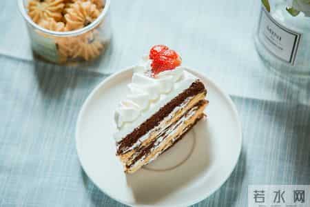 天气渐冷，高血脂患者注意：早上宁可吃面条，也不要轻易吃这4物