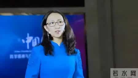 又一个邓文迪！27岁博士毕业，4年生3娃，能替“世界首富”花钱