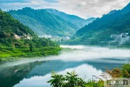 身边的亲戚朋友总爱念叨一句话：不结婚不生孩子，老了谁管你？