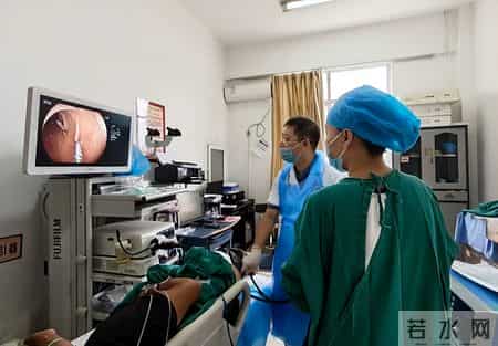 为啥很多人不愿意做肠镜？英国研究：做一次肠镜，或保十年安全？