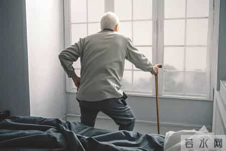 吃饭8分饱被推翻了？医生调查：过了55岁，吃饭尽量要做到这6点