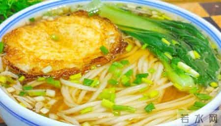 天气渐冷，高血脂患者注意：早上宁可吃面条，也不要轻易吃这4物