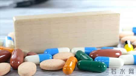 血脂达标不用吃阿托伐他汀？专家研究：高危人吃了有助于防心梗