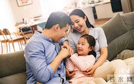 99%父母踩的巨坑：越追求完美，孩子越窒息！1个“躺平”心态，秒救亲子关系