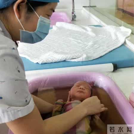 新生礼遇 暖心呵护 南阳医专二附院新生儿出院后免费洗澡服务上线啦