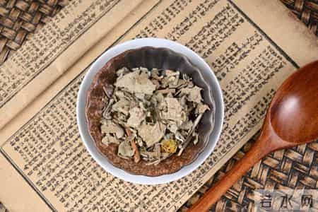 排尿不畅，夜尿频繁？根源在于脾肾两虚、气滞血瘀，用这招准有效