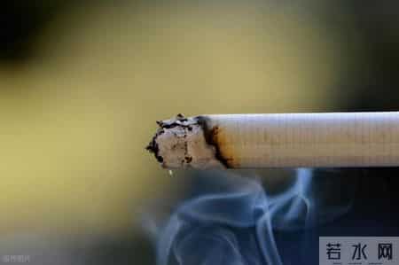 医生提醒：男性若戒掉吸烟，用不了多久，身体或会有5个改变