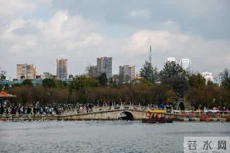 “老而不死是为贼”：多半处于这三种状态的老年人，会害了下一代