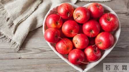 苹果立大功？医生发现：经常吃苹果的人，不出半年，或有这3变化
