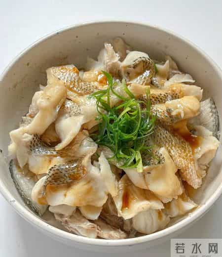 建议中老年：再省也要舍得吃这5样，补足蛋白，腿脚有劲精神足