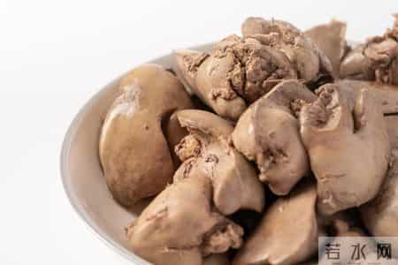 医学发现：不吃鸭肉和猪肉的人，尿酸一下就降下来了？真的吗