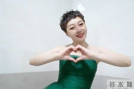 男女之间，如果不是夫妻，千万不要想着占便宜，工作中也不行